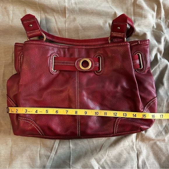 Burgundy faux leather handbag with contrast stitching - Picture 6 of 8